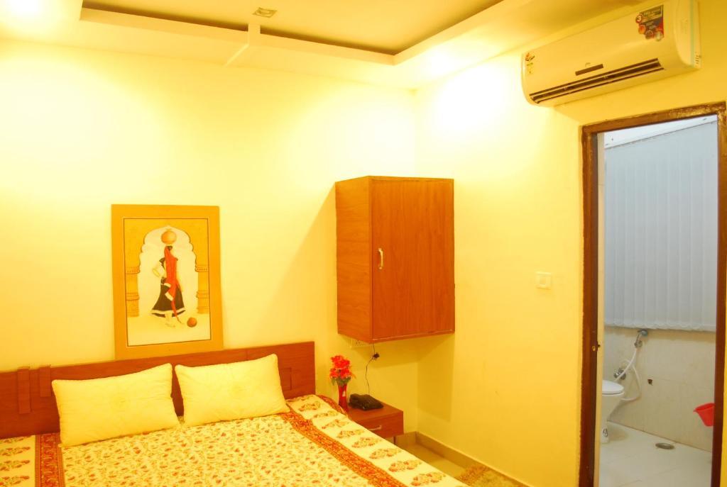 Collection O Royal Plaza Hotel Pushkar Bilik gambar