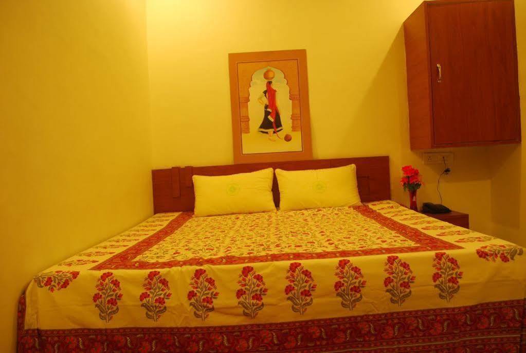 Collection O Royal Plaza Hotel Pushkar Luaran gambar